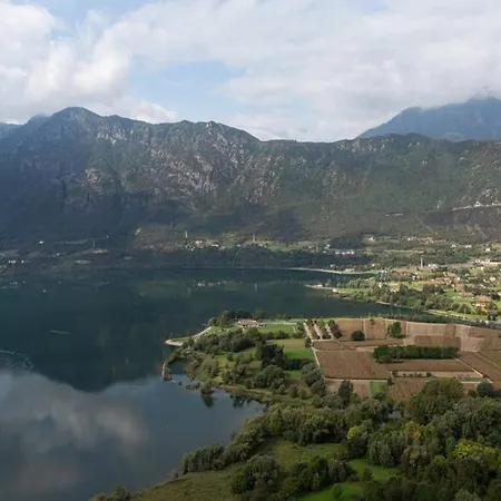 A 2 Passi Dal Idro *